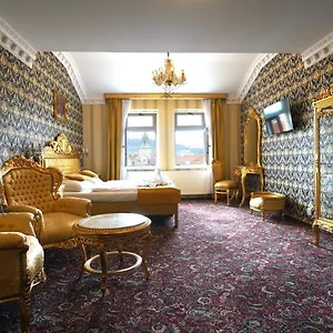 4* Hotel Liliova Old Town